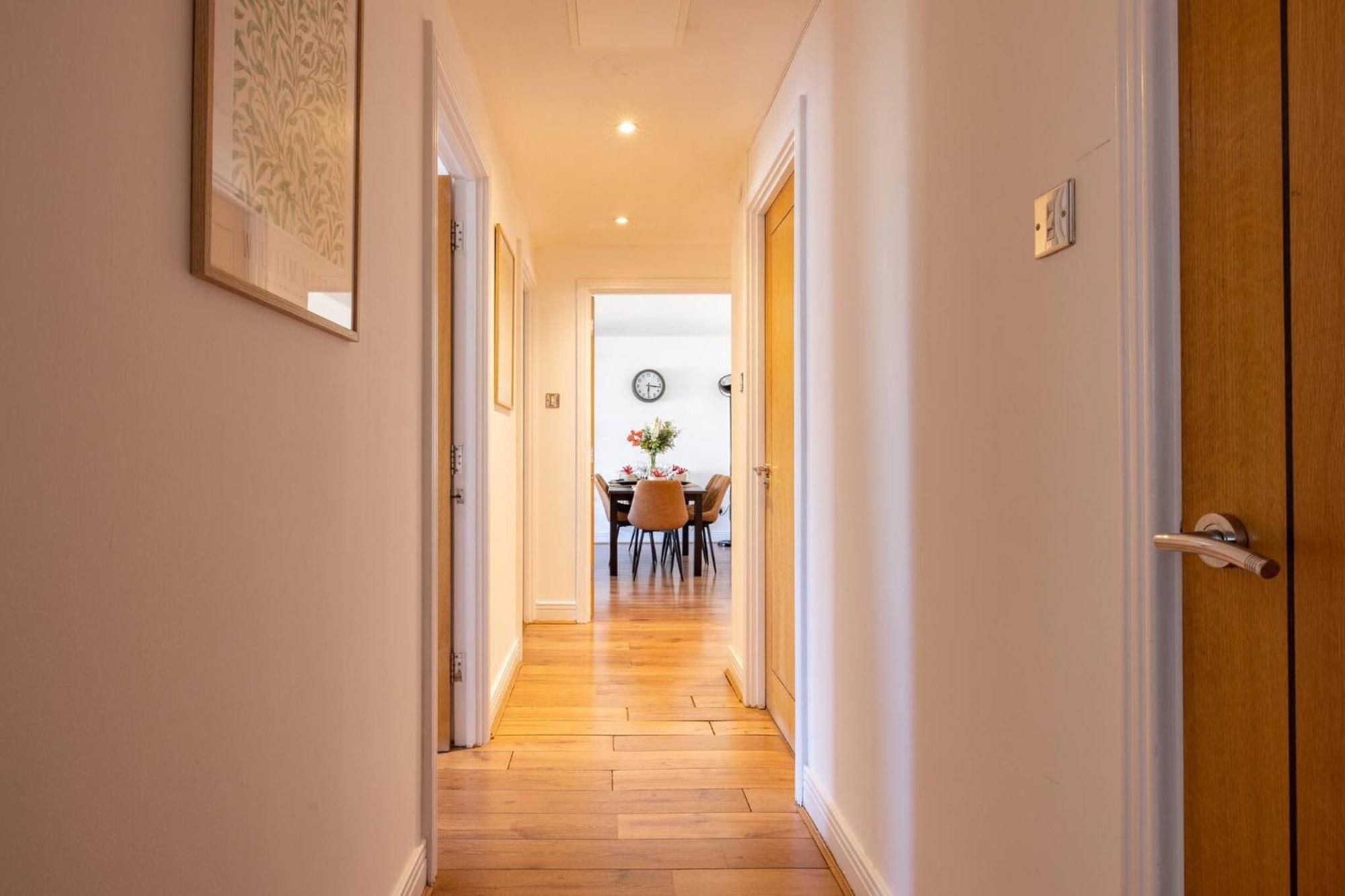 Wild Roses Service Apartments - East India London Exterior photo